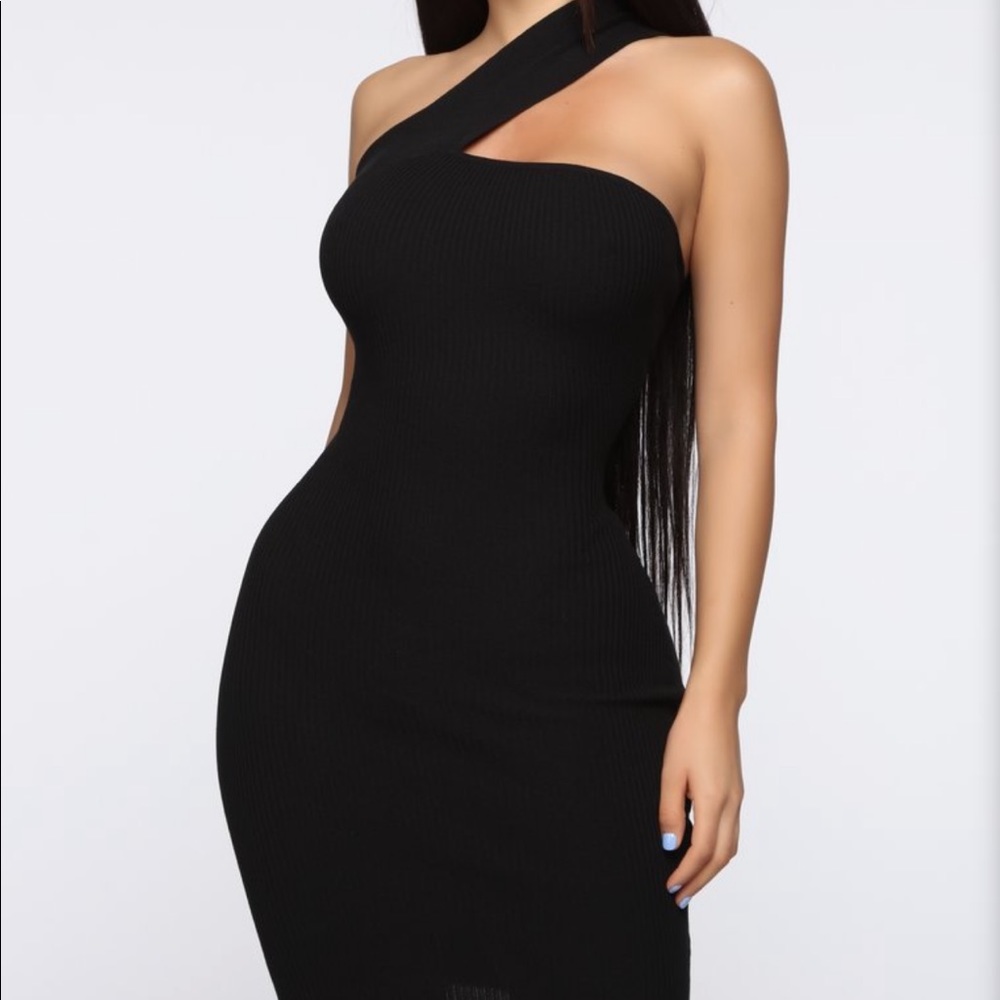 Fashion nova one shoulder black dress